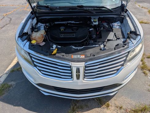 Used 2015 Lincoln MKC FWD image 19