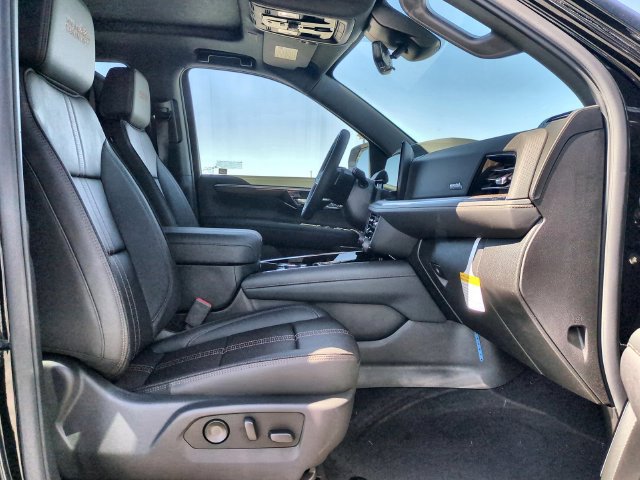 New 2026 Chevrolet Tahoe High Country AWD/4WD image 35