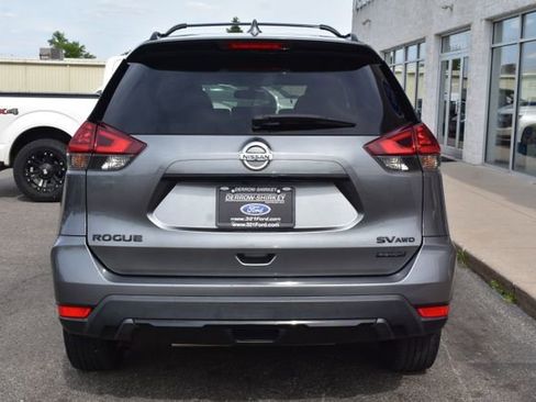 Used 2018 Nissan Rogue SV w/ Premium Package AWD/4WD image 10