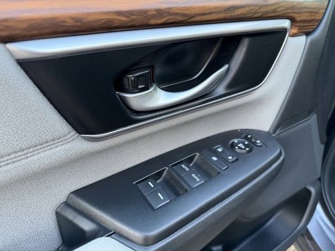 Used 2021 Honda CR-V EX image 17