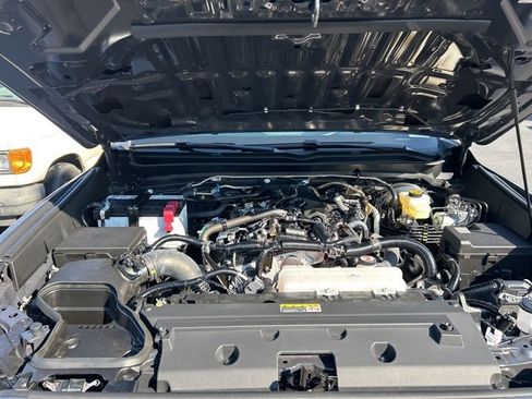 Used 2025 Toyota Tacoma SR5 image 13