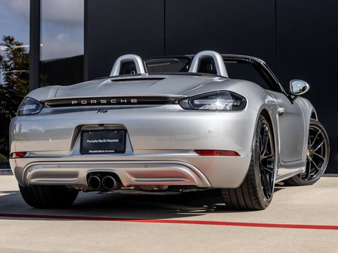 Certified 2024 Porsche 718 Boxster RWD image 12