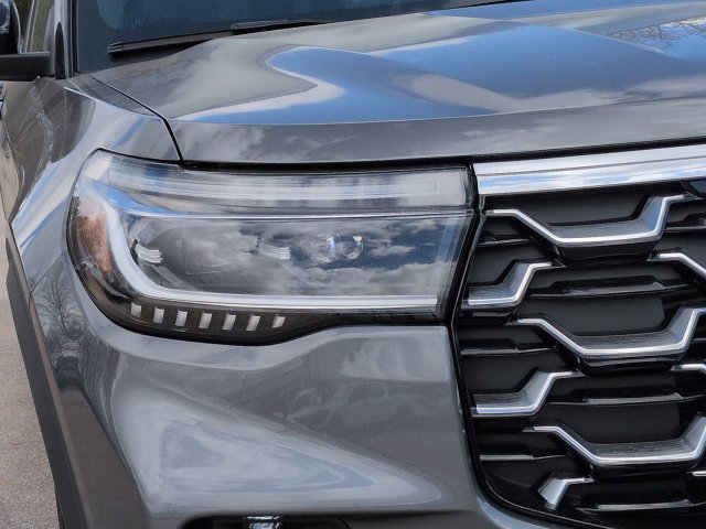 New 2026 Ford Explorer Platinum RWD image 9