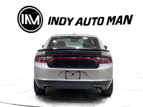 Used 2016 Dodge Charger R/T w/ Navigation & Travel Group RWD image 5