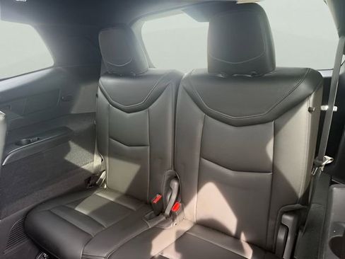 Used 2022 Cadillac XT6 Luxury image 14