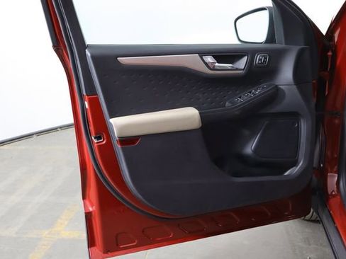 Used 2020 Ford Escape SEL FWD image 19