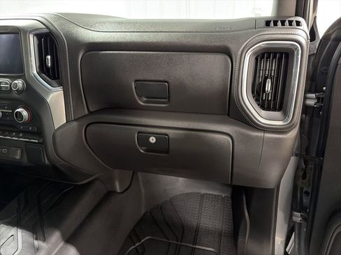 Used 2021 Chevrolet Silverado 1500 RST image 24