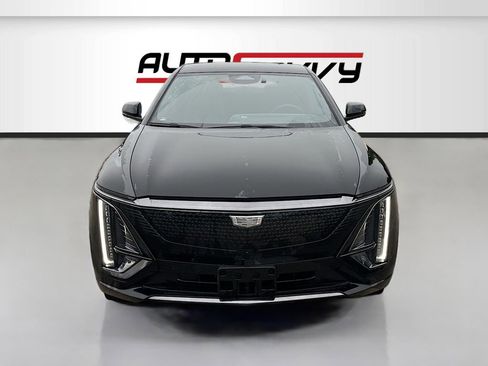 Used 2025 Cadillac Lyriq Sport AWD/4WD image 2