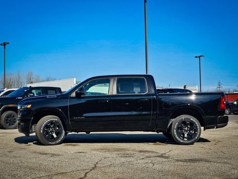 New 2026 RAM 1500 4x4 Crew Cab image 8