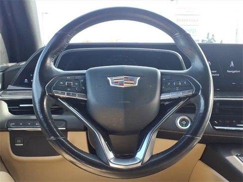 Used 2023 Cadillac Escalade ESV Premium Luxury image 22