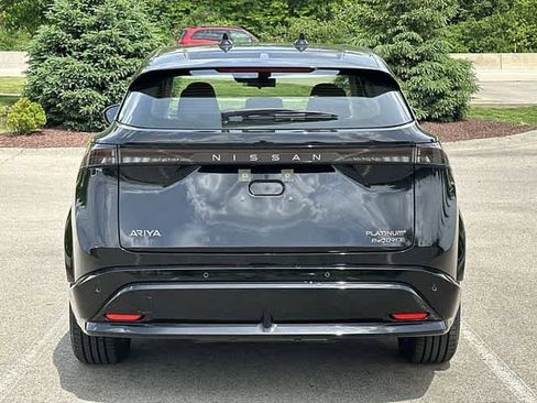 Used 2024 Nissan Ariya AWD image 4