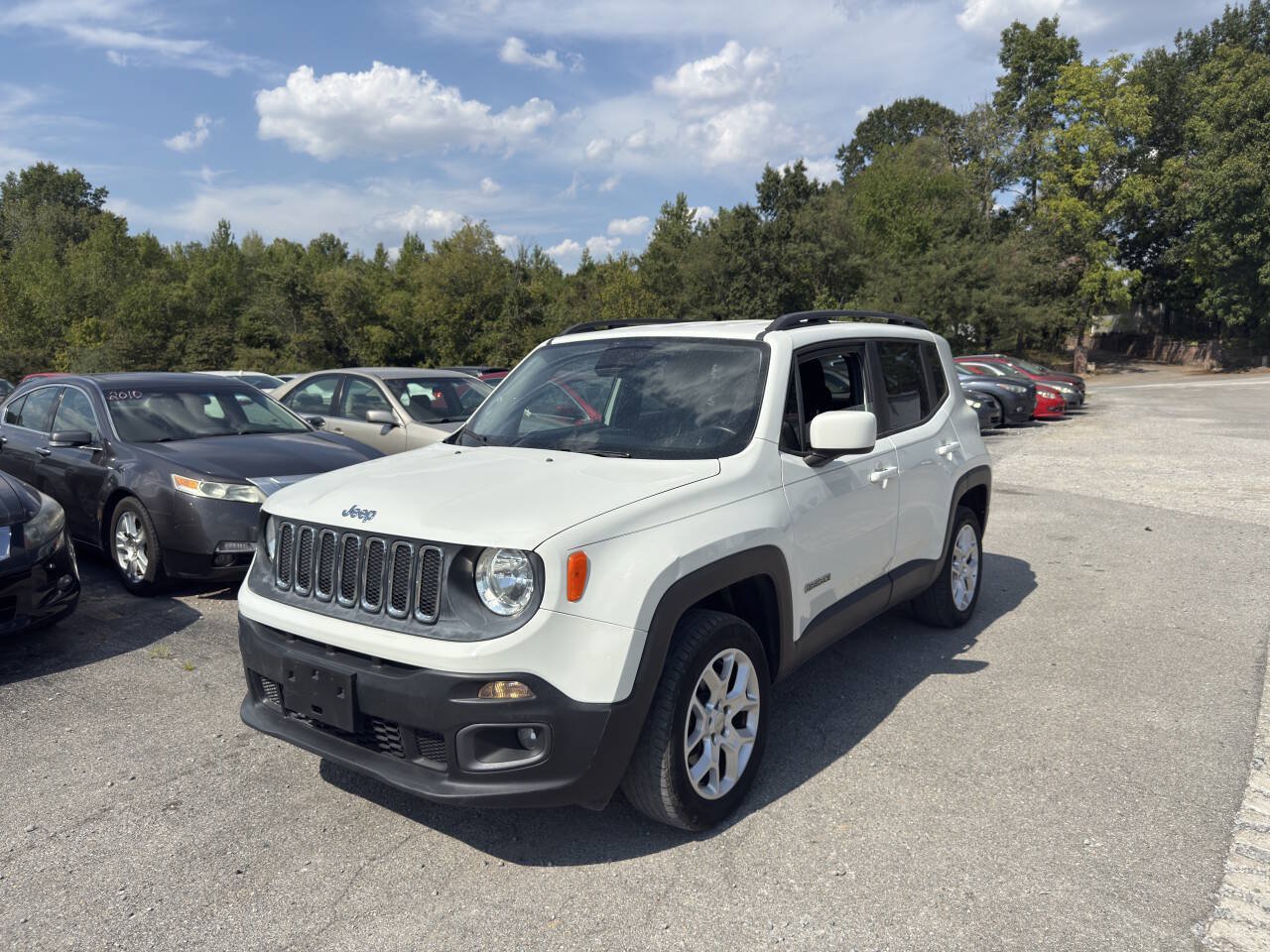 Used 2015 Jeep Renegade Latitude AWD/4WD image 2