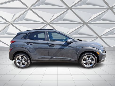 Used 2023 Hyundai Kona SEL AWD/4WD image 12