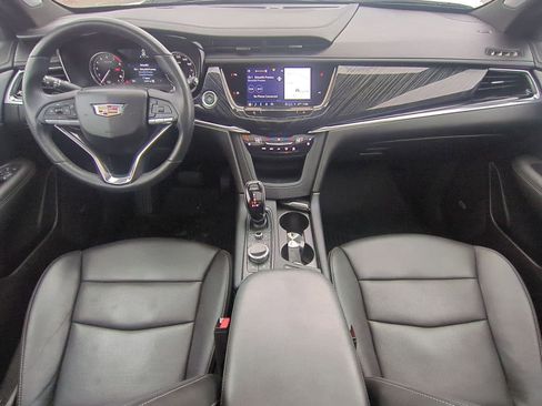 Used 2024 Cadillac XT6 Premium Luxury image 15