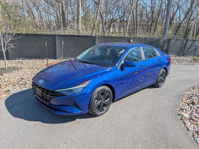Used 2023 Hyundai Elantra SEL w/ Cargo Package