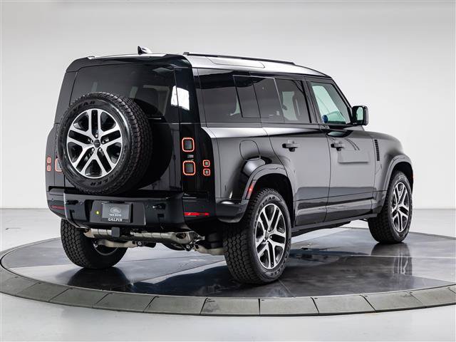 New 2026 Land Rover Defender 110 X-Dynamic SE AWD/4WD image 5