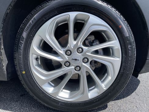 Used 2023 Chevrolet Bolt EUV LT w/ Driver Confidence Package FWD image 38