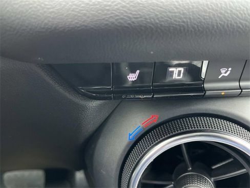 Used 2024 Chevrolet Blazer LT image 37