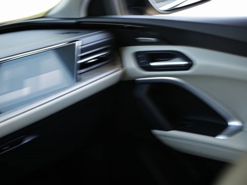 New 2025 Audi Q5 Prestige image 28