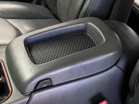 Used 2004 Chevrolet Avalanche Z71 w/ Sun And Sound Package AWD/4WD image 61