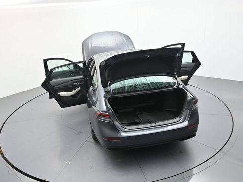 Used 2024 Honda Accord Touring image 39