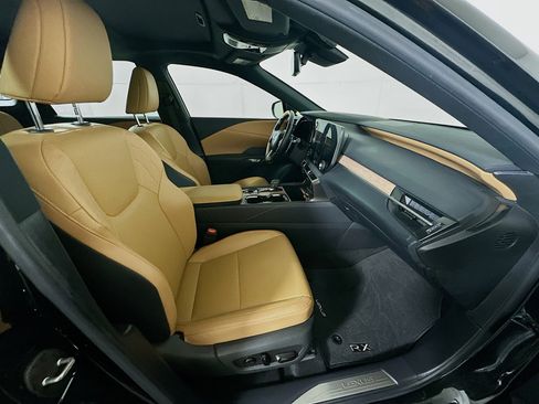 Used 2024 Lexus RX 350 Premium w/ Accessory Package (Z1) image 34