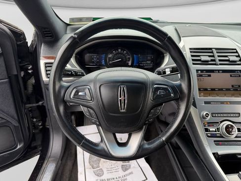 Used 2019 Lincoln MKZ Reserve FWD image 28