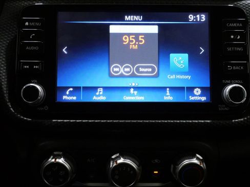 Used 2023 Nissan Kicks SV image 19