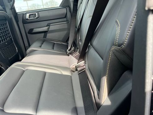 New 2025 Ford Bronco Badlands image 25