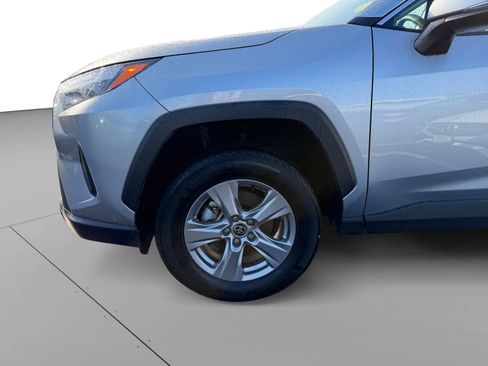 Used 2025 Toyota RAV4 XLE w/ Convenience Package image 19