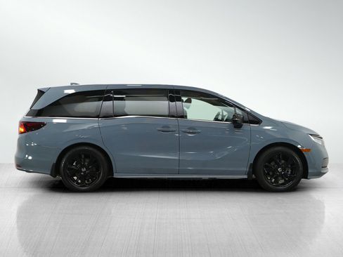 Used 2023 Honda Odyssey Sport image 6