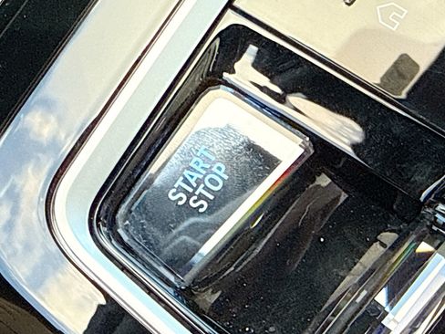 Used 2023 BMW i7 xDrive60 image 35