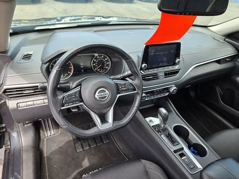 Used 2019 Nissan Altima 2.5 SV FWD image 6
