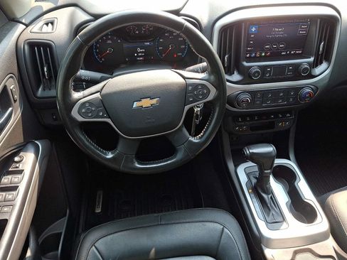 Certified 2021 Chevrolet Colorado ZR2 w/ ZR2 Midnight Special Edition AWD/4WD image 11