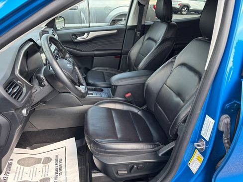 Used 2021 Ford Escape SEL w/ Technology Package AWD/4WD image 8