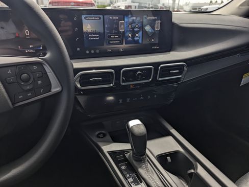 New 2026 Nissan Sentra SV w/ Floor Mat Package FWD image 9