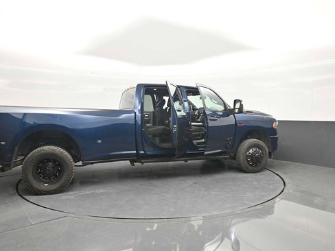 Used 2024 RAM 3500 Big Horn w/ Night Edition AWD/4WD image 28