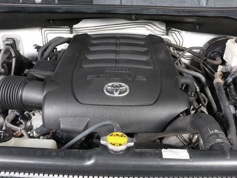 Used 2016 Toyota Tundra Platinum image 11