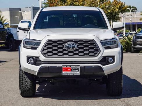 Used 2023 Toyota Tacoma TRD Off-Road image 2