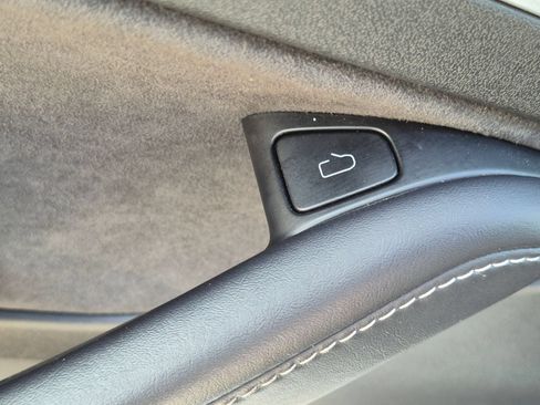 Used 2023 Tesla Model 3 Standard Range RWD image 13