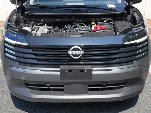 Used 2025 Nissan Kicks S FWD image 7