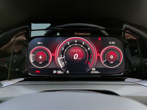 Used 2024 Volkswagen GTI S image 15