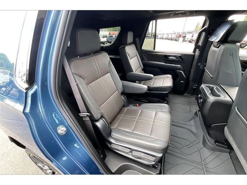 Used 2026 Chevrolet Tahoe High Country AWD/4WD image 29