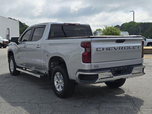 Used 2020 Chevrolet Silverado 1500 LT AWD/4WD image 11