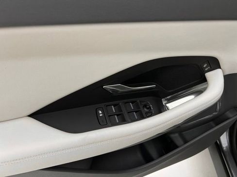 Used 2018 Jaguar E-PACE S AWD/4WD image 26