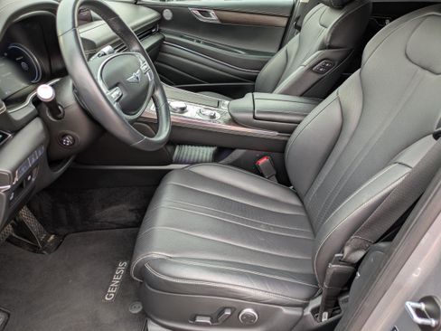 Used 2024 Genesis GV80 2.5T image 17