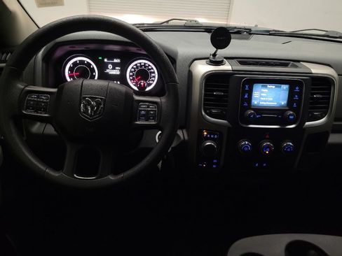 Used 2018 RAM 1500 Classic SLT AWD/4WD image 22