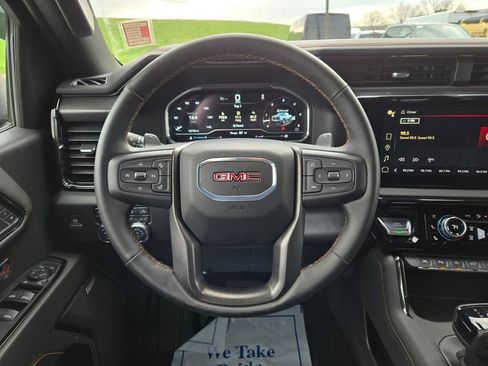 Used 2024 GMC Sierra 1500 AT4 w/ Technology Package image 21