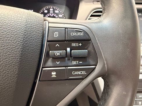 Used 2017 Hyundai Sonata Limited w/ Ultimate Package 02 FWD image 30