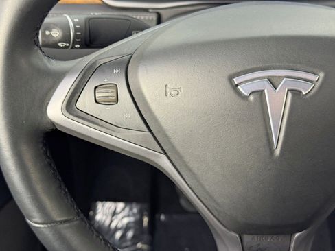 Used 2020 Tesla Model X Long Range image 20